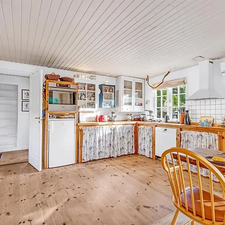 Heraldine - 400m From The Sea By Interhome *